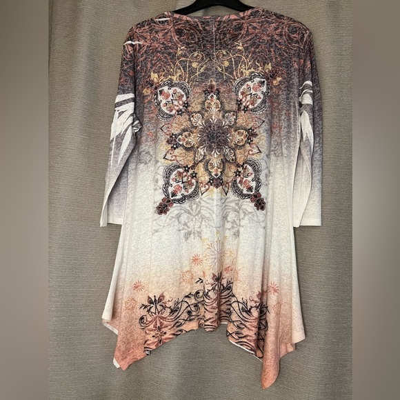 Jess & Jane Medallion Rhinestone Top Blouse - Picture 2 of 9